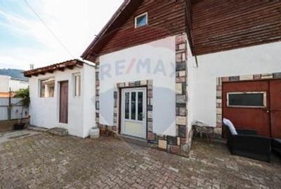 Casă cu 8 camere cu Teren 720 Mp în Central - 6