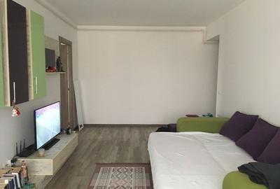 Apartament cu 2 camere decomandat în Păcii