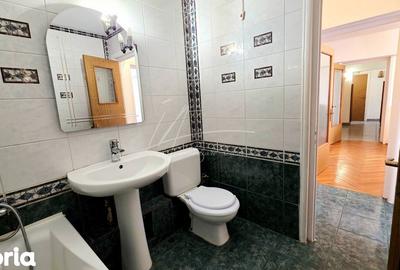 Apartament cu 3 camere semidecomandat, mobilat în 13 Septembrie - 17