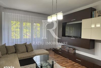 Apartament cu 3 camere decomandat în Dacia