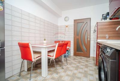 Apartament cu 3 camere decomandat, mobilat în Rediu - 11