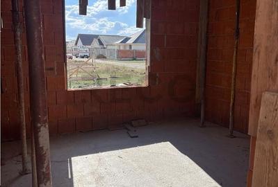 Apartament cu 3 camere decomandat în Sântandrei - 2