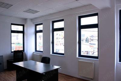Spațiu comercial, de 230 mp, în Central - 1