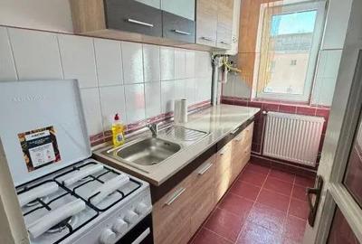 Apartament de vanzare, cu 2 camere, 40 mp, zona Hotvon - 3