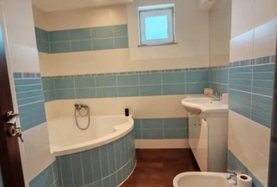 Apartament cu 4 camere decomandat în Central - 1
