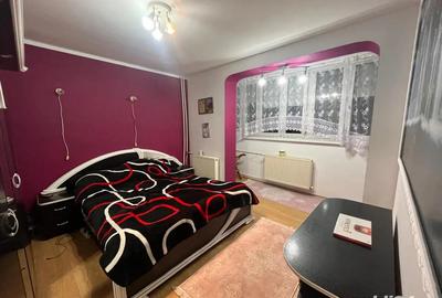 Apartament de vanzare 3 camere, strada Aluminei, Oradea. - 3