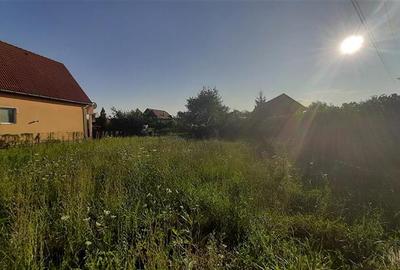 Teren intravilan de 1718 mp, în Sântana de Mureș - 2