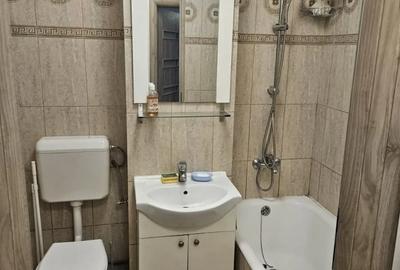 Garsonieră decomandată, mobilată în Astra - 7