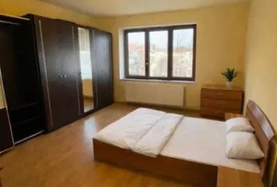 Apartament cu 2 camere decomandat în Brașovul Vechi