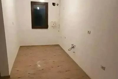 Apartament 3 camere, renovat complet 60.000 negociabil, bloc lini?tit - 1