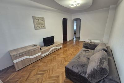 Apartament cu 3 camere semidecomandat, mobilat în Rahova - 9