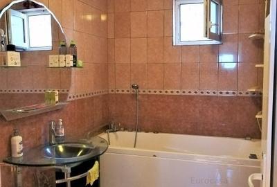 Casă individuală cu 6 camere cu Garaj în Săcălaz - 10