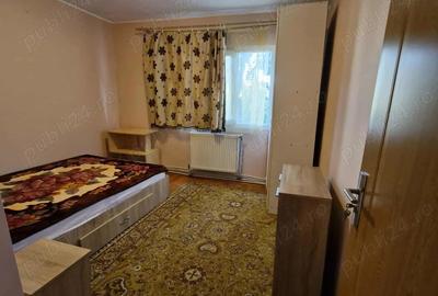 Apartament 2 camere de inchiriat - zona Pia?a-Sud, Bacau Apartament 2 camere de inchiriat - zona Pia?a-Sud, Bacau - 2