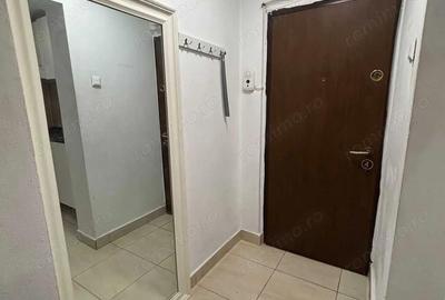 Apartament cu 2 camere semidecomandat în Brâncoveanu