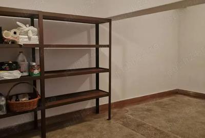 Vand casa zona 23 August - 3