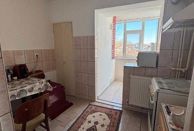 Garsonieră decomandată în Central - 7