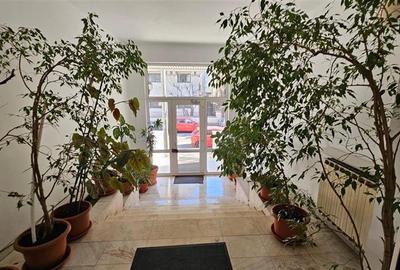 Birou, de 400 mp, în Aviatorilor - 16