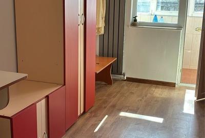 Apartament cu 3 camere semidecomandat în Central - 8