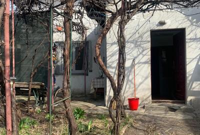 Casă individuală cu 3 camere cu Canalizare în Ultracentral - 8