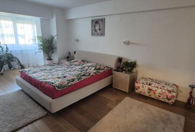 Apartament cu 4 camere decomandat în Central - 6