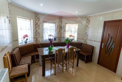 Casă individuală cu 6 camere cu Garaj în Bucureșci - 6