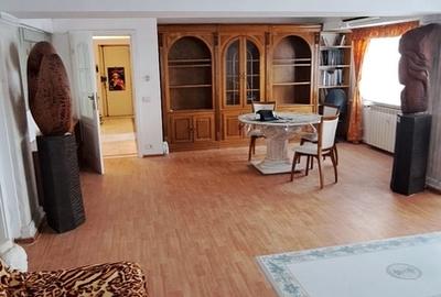 Decebal, Mega Image, 7 minute metrou - 5