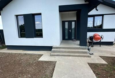 Casă cu 3 camere cu Teren 250 Mp în Crevedia - 10