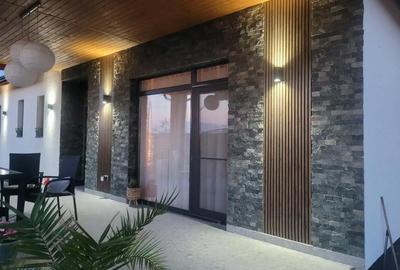 Casă cu 4 camere cu Teren 800 Mp în Noua - 9