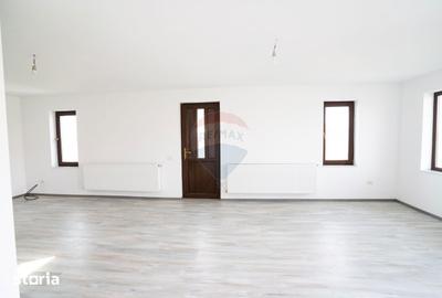 Casă cu 4 camere cu Teren 1000 Mp în Bradu - 6