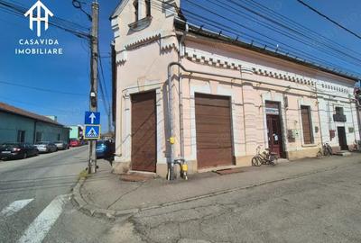 Spațiu comercial, de 199 mp, în Central - 4