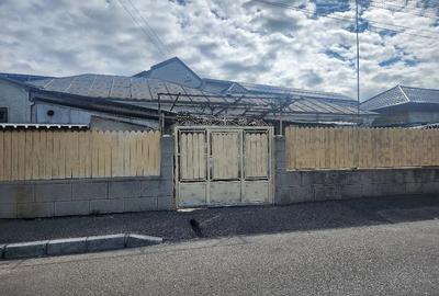 Casă cu 4 camere cu Teren 200 Mp în Central