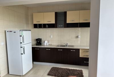Apartament cu 2 camere decomandat în Ștrand
