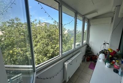 Apartament cu 2 camere decomandat în 1 Mai