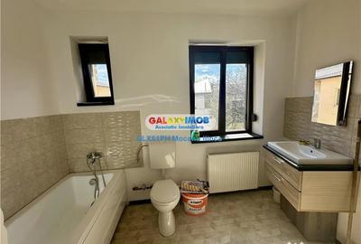Apartament cu 3 camere decomandat în Ultracentral