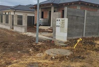 Casă cu 3 camere cu Teren 500 Mp în Sântandrei