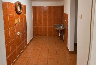 Casă cu 4 camere cu Teren 599 Mp în Central