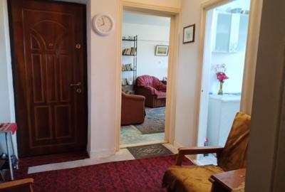 Apartament cu 3 camere decomandat, mobilat în Central - 4