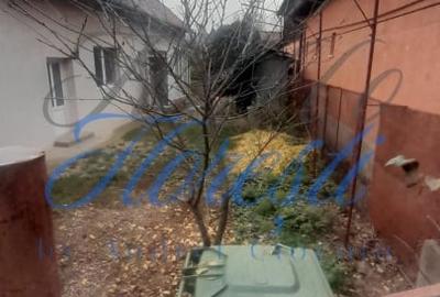 Casă individuală cu 2 camere cu Canalizare în Florești