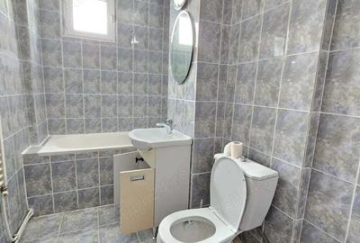 Apartament cu 2 camere decomandat în Roman - 1