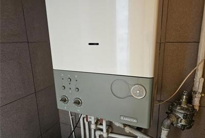 Apartament cu 2 camere decomandat, mobilat în Micro III - 1