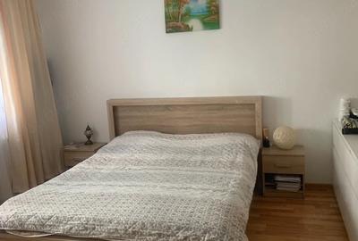 Apartament cu 3 camere decomandat în Rahova - 2