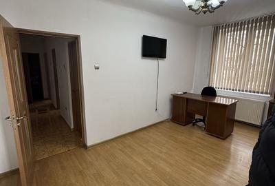Apartament cu 2 camere decomandat în Bârlad