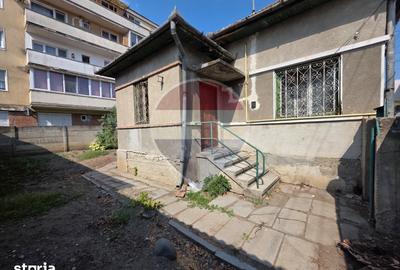 Casă cu 2 camere cu Teren 240 Mp în Central