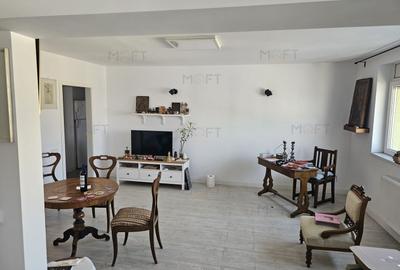 Apartament cu 3 camere decomandat, mobilat în Pantelimon