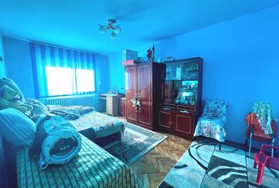 Apartament cu 2 camere decomandat, mobilat în Sud - 2
