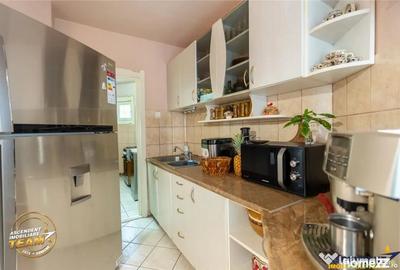 Casă cu 5 camere cu Teren 1336 Mp în Central
