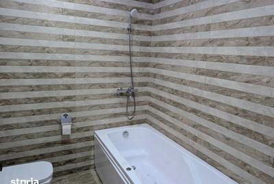 Apartament cu 4 camere în Tractorul