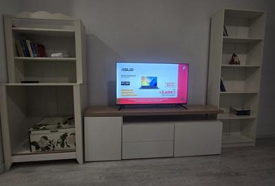 Garsonieră decomandată în Roșu
