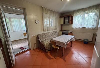 Casă cu 7 camere cu Canalizare în Central - 12