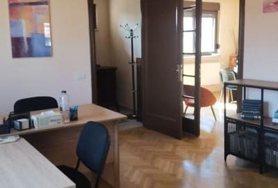 Apartament cu 5 camere semidecomandat, mobilat în Domenii - 13